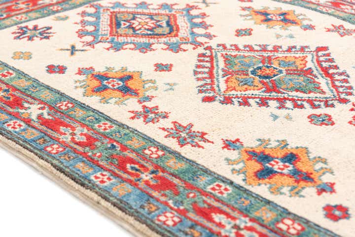 2' 8 x 4' 2 Hand Knotted Kazak Rug