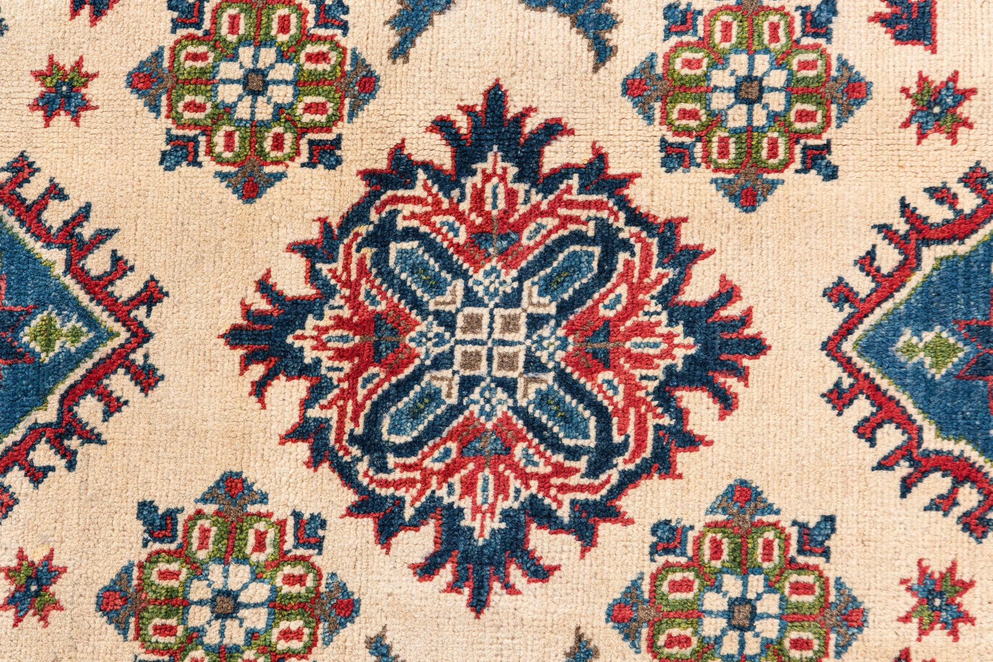 2' 8 x 4' Hand Knotted Kazak Rug