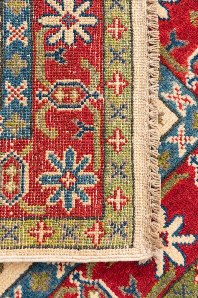 2' 9 x 4' 2 Hand Knotted Kazak Rug