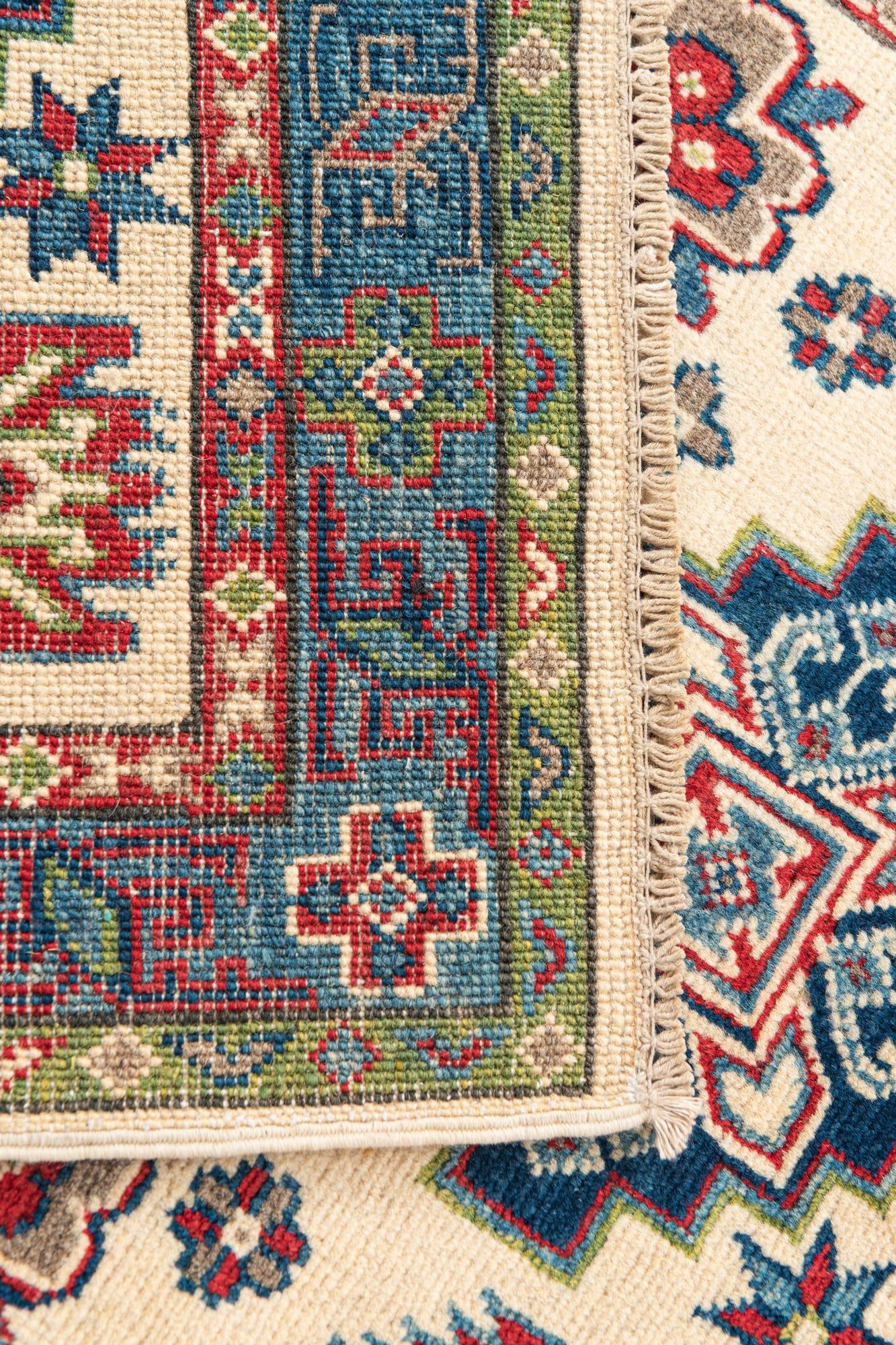 2' 8 x 4' 2 Hand Knotted Kazak Rug