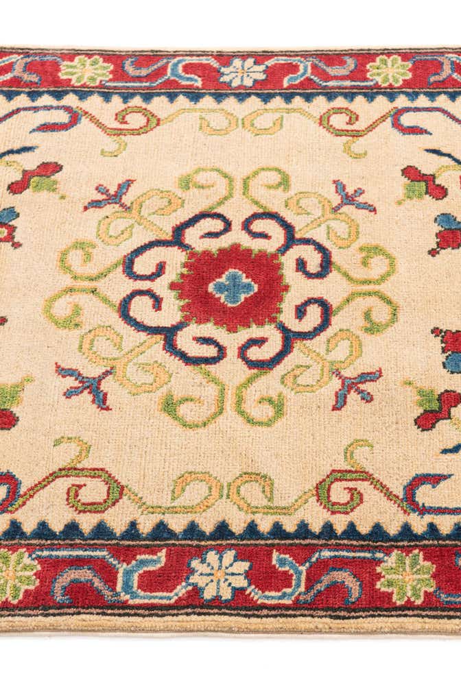 2' 8 x 4' 2 Hand Knotted Kazak Rug
