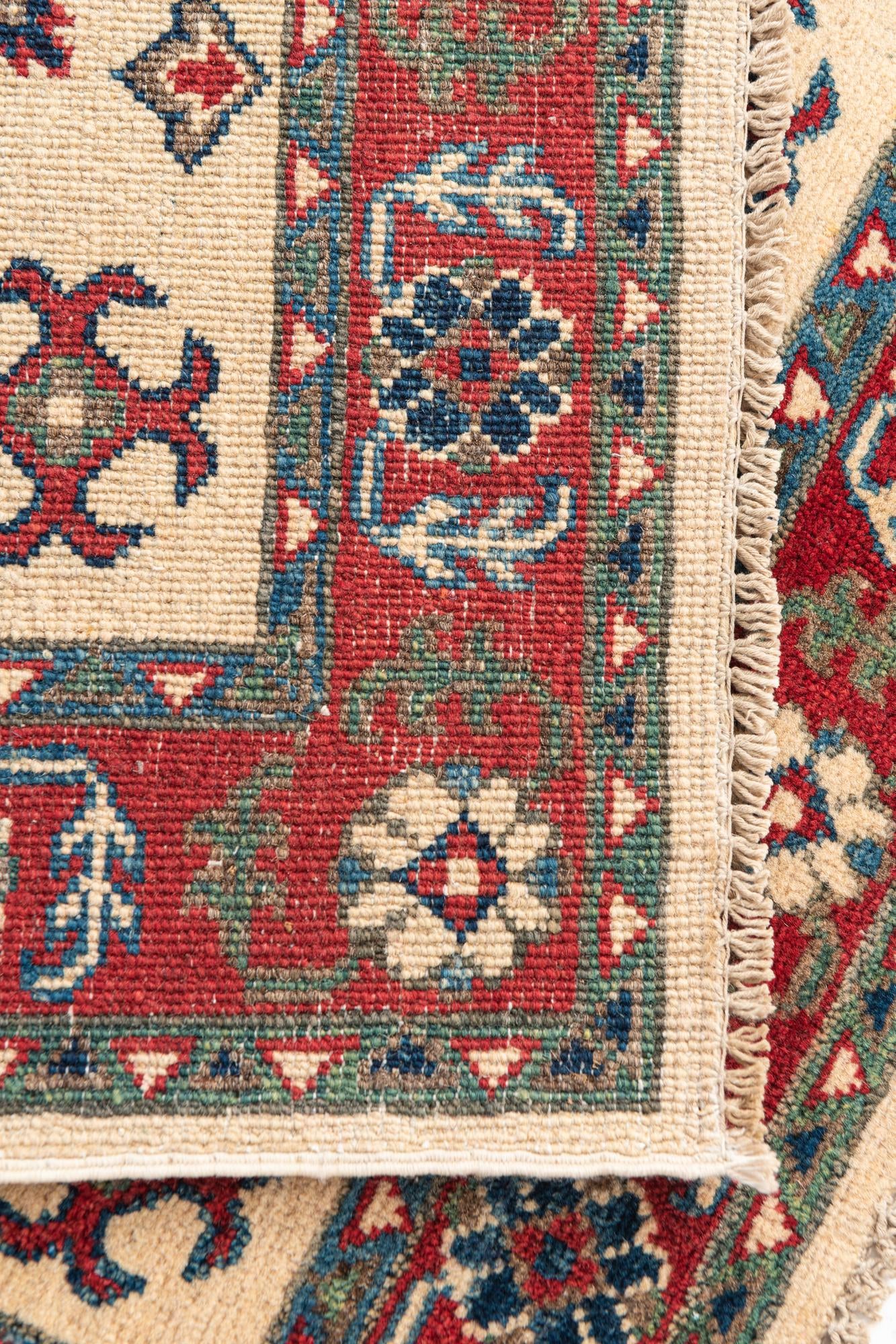 2' 9 x 4' Hand Knotted Kazak Rug