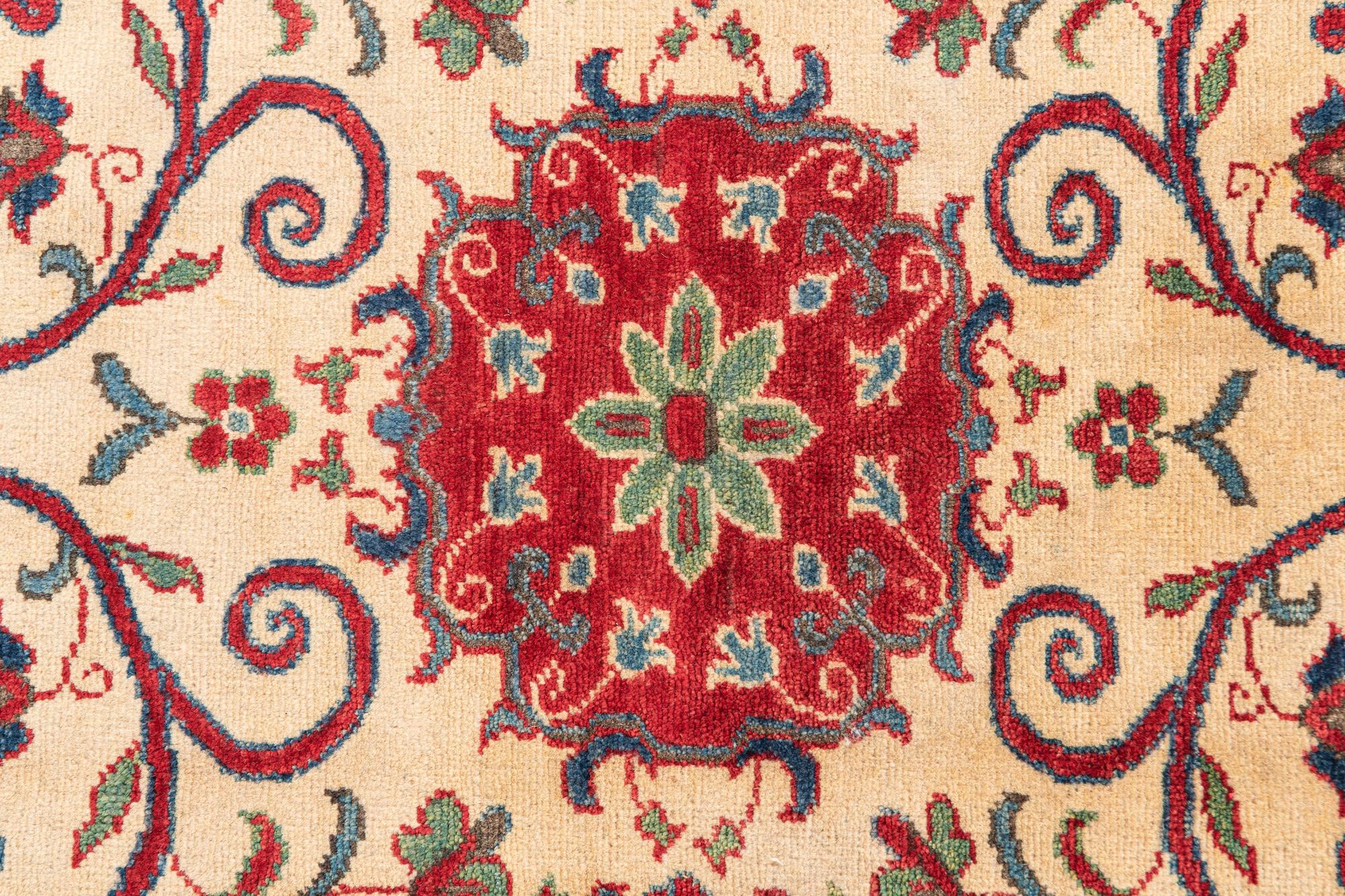 2' 8 x 3' 10 Hand Knotted Kazak Rug