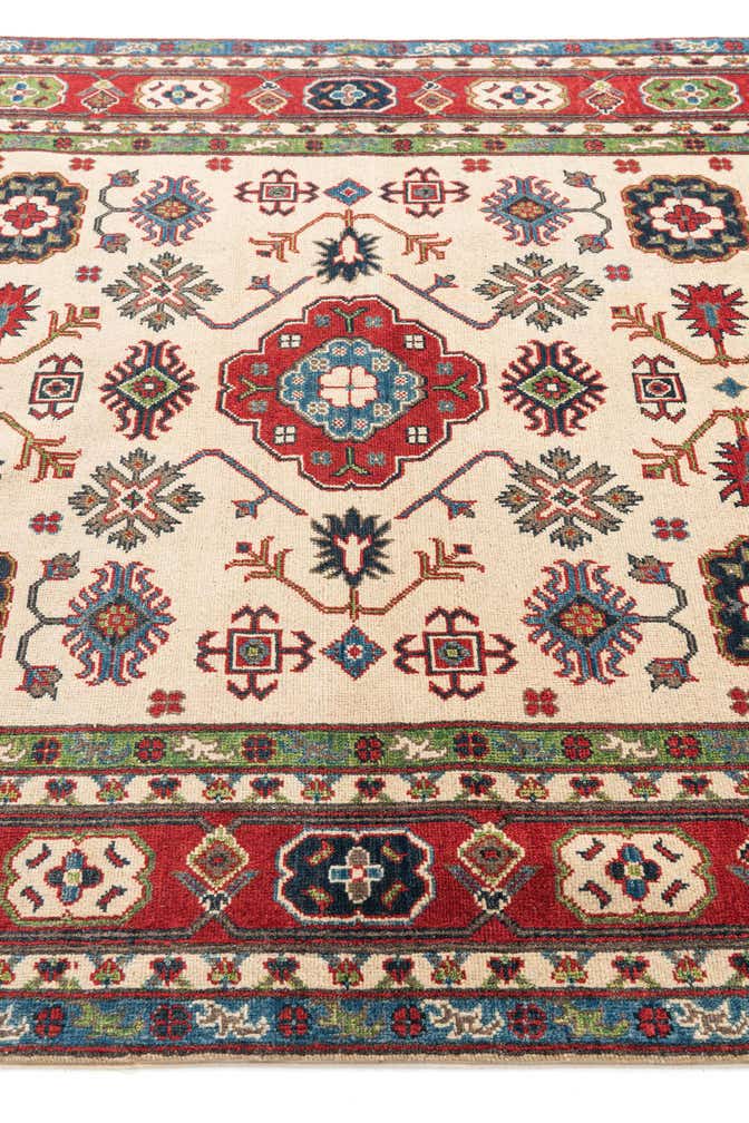 5' 9 x 7' 10 Hand Knotted Kazak Rug