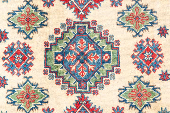 4' x 6' 2 Hand Knotted Kazak Rug