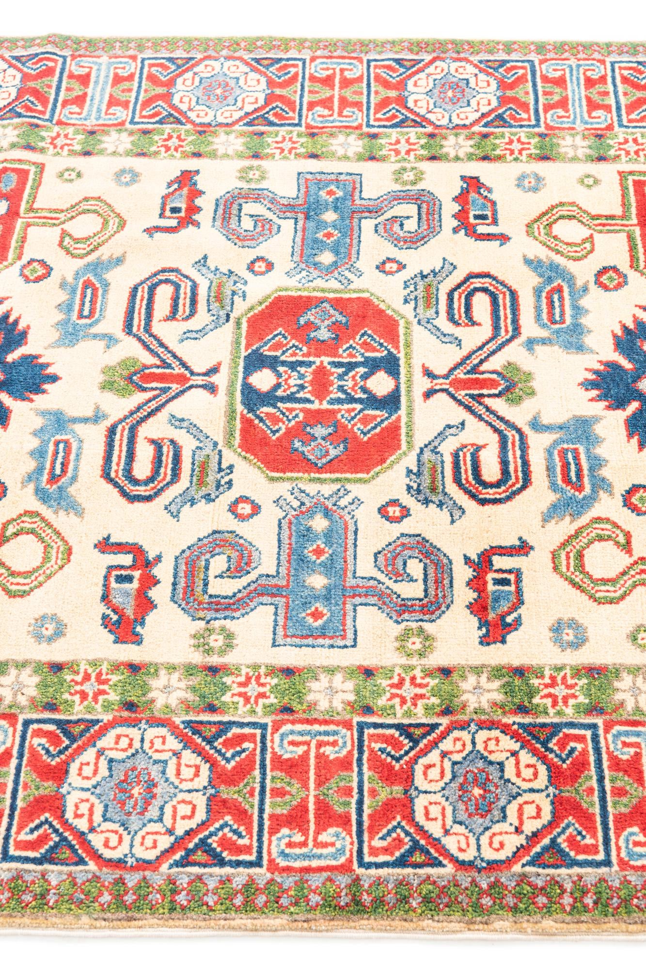 4' x 6' 1 Hand Knotted Kazak Rug