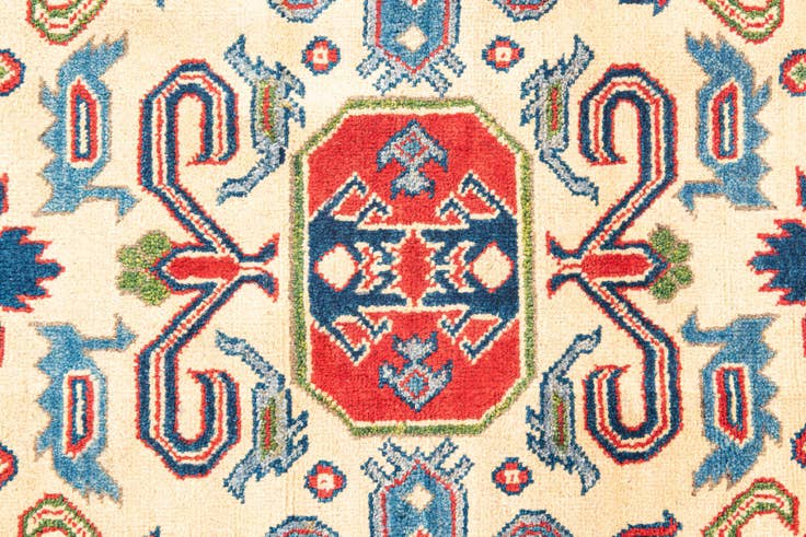 Detail image of 4' x 6' 1 Hand Knotted Kazak Rug