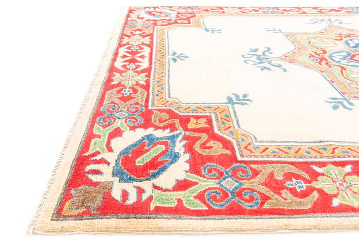 5' 6 x 7' 8 Hand Knotted Kazak Rug