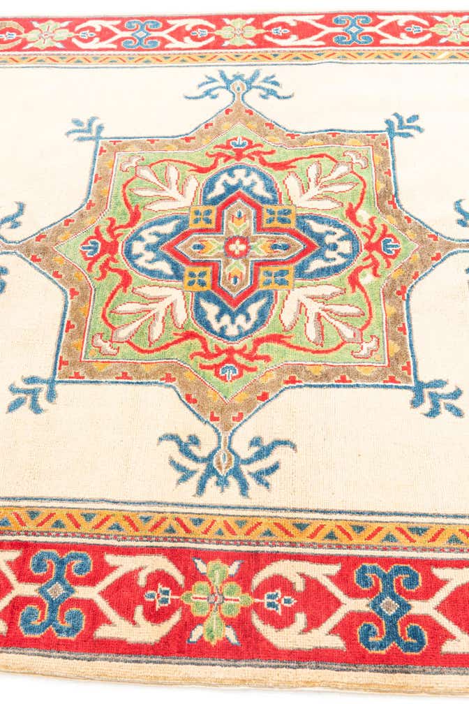 5' 6 x 7' 8 Hand Knotted Kazak Rug