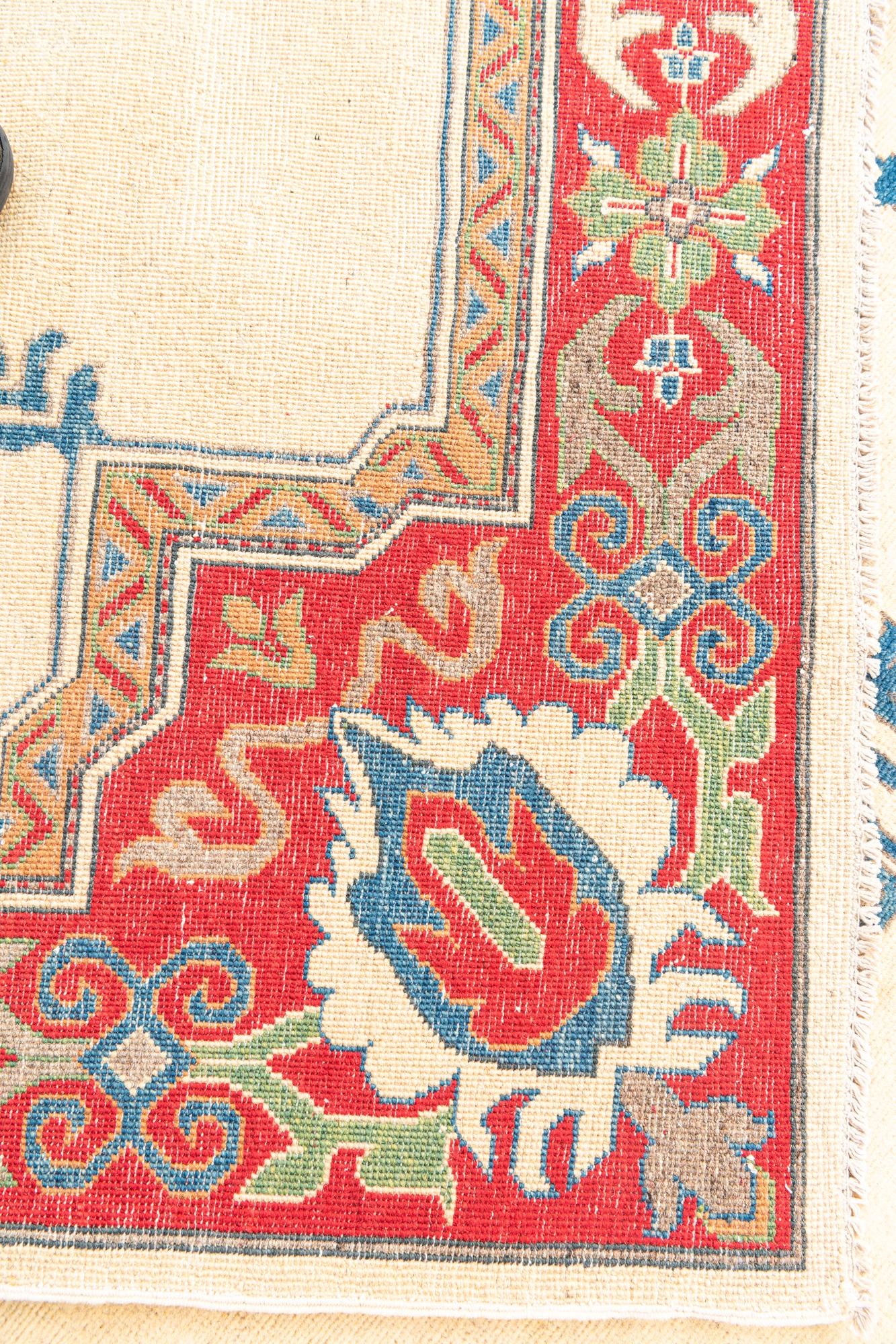 5' 6 x 7' 8 Hand Knotted Kazak Rug