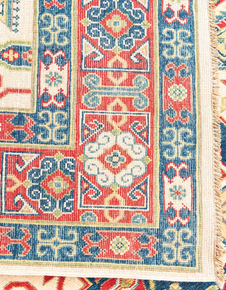 Detail image of 5' 9 x 7' 10  Hand Knotted Kazak Rug