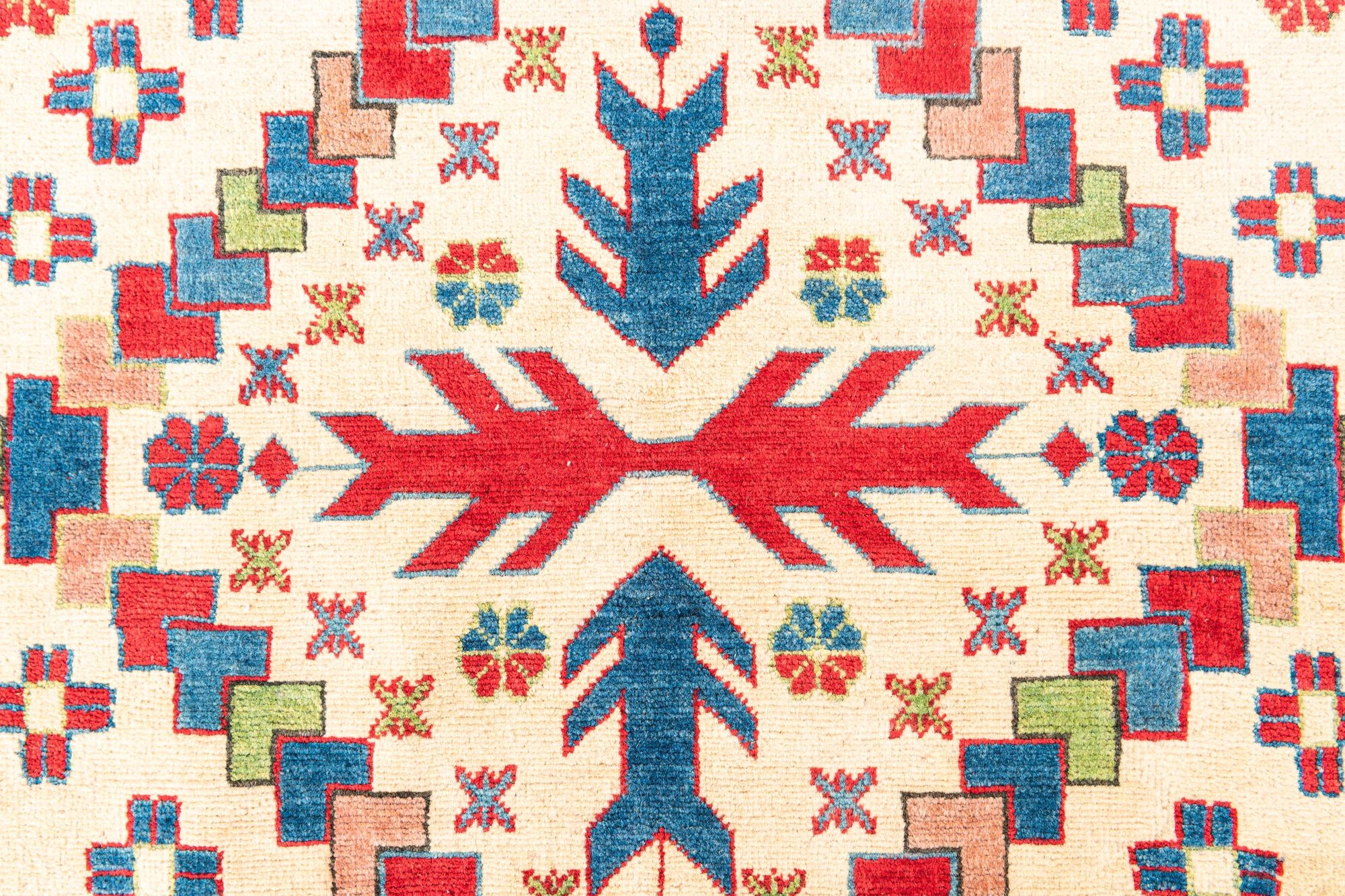 5' 7 x 9' Hand Knotted Kazak Rug