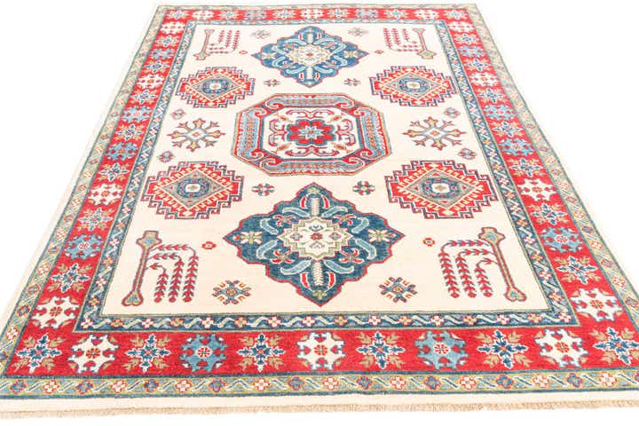 5' 6 x 7' 7 Hand Knotted Kazak Rug
