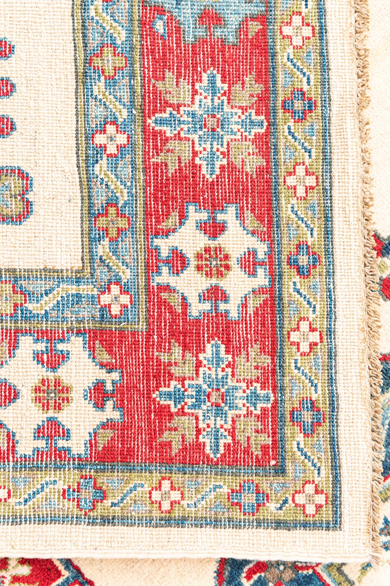 5' 6 x 7' 7 Hand Knotted Kazak Rug