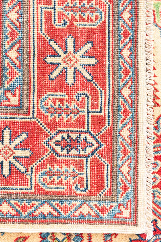 5' x 7' Hand Knotted Kazak Rug