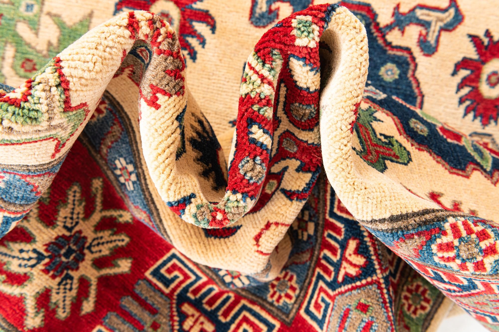 6' x 9' Hand Knotted Kazak Rug