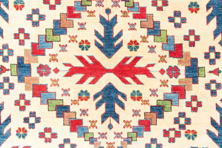 5' 10 x 9' Hand Knotted Kazak Rug