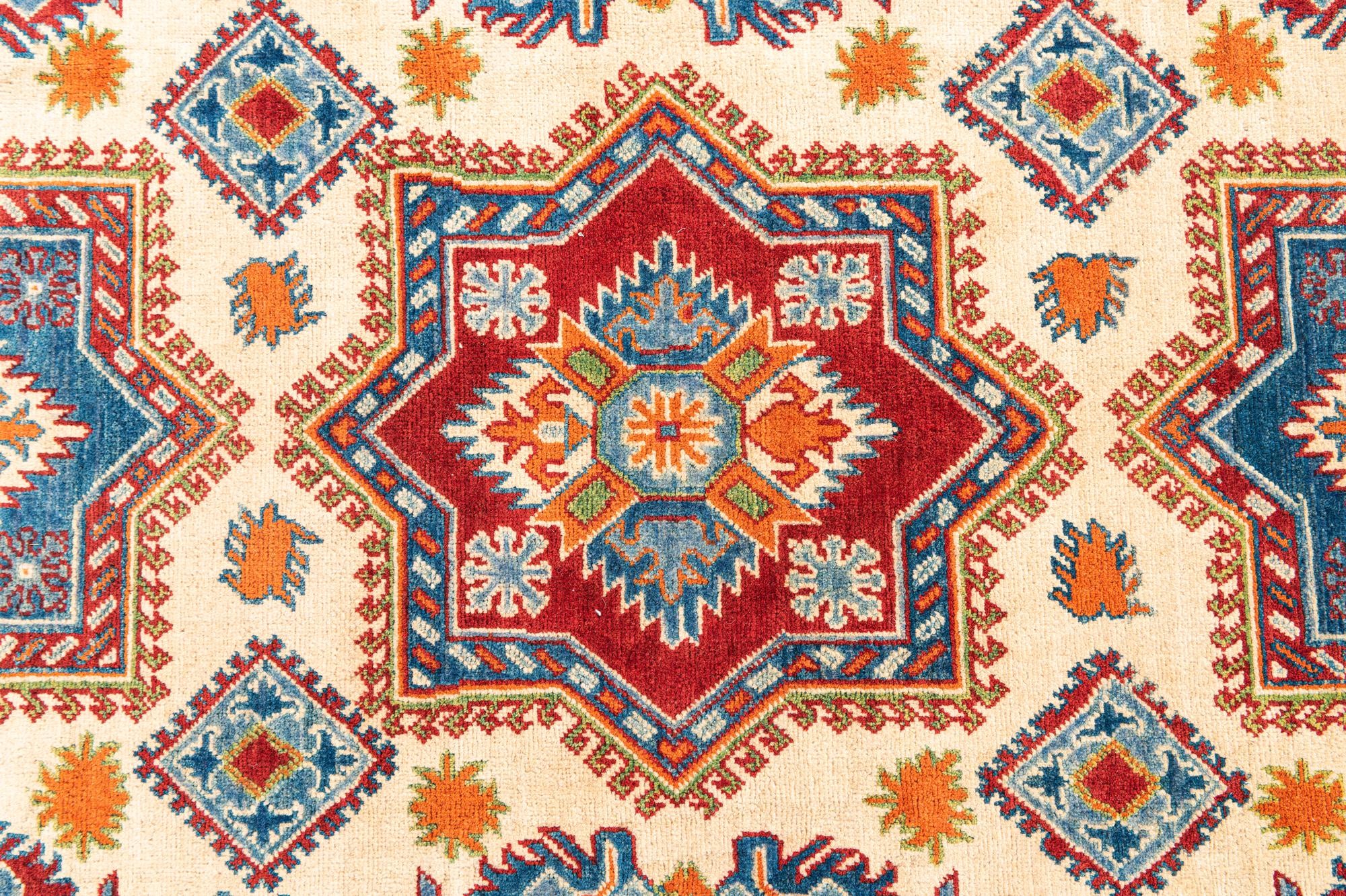 6' x 9' Hand Knotted Kazak Rug