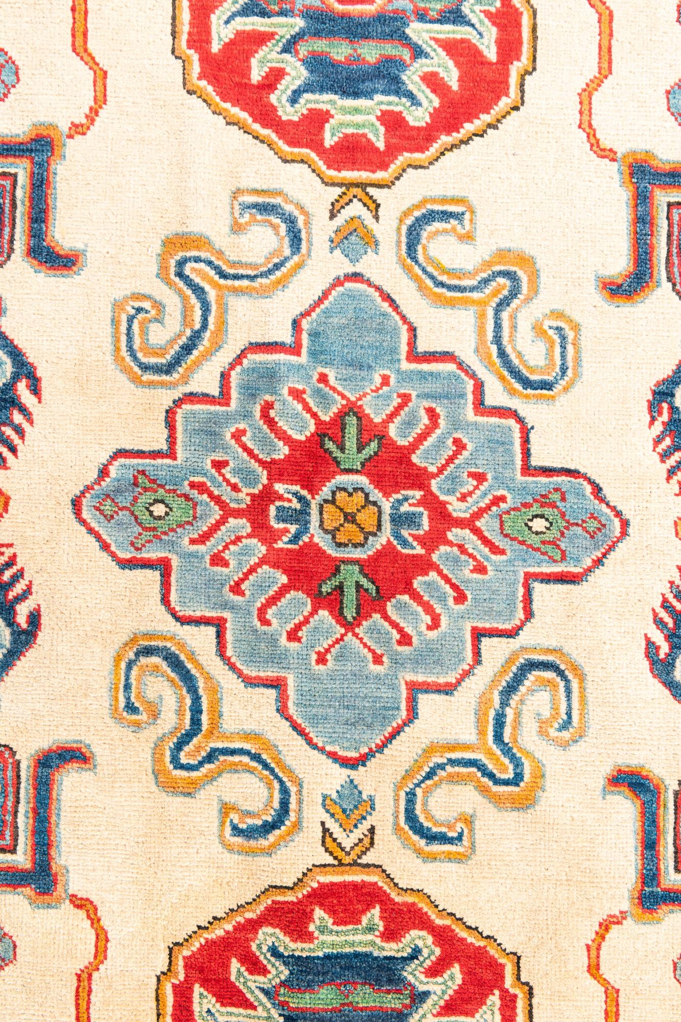 5' x 6' 10 Hand Knotted Kazak Rug