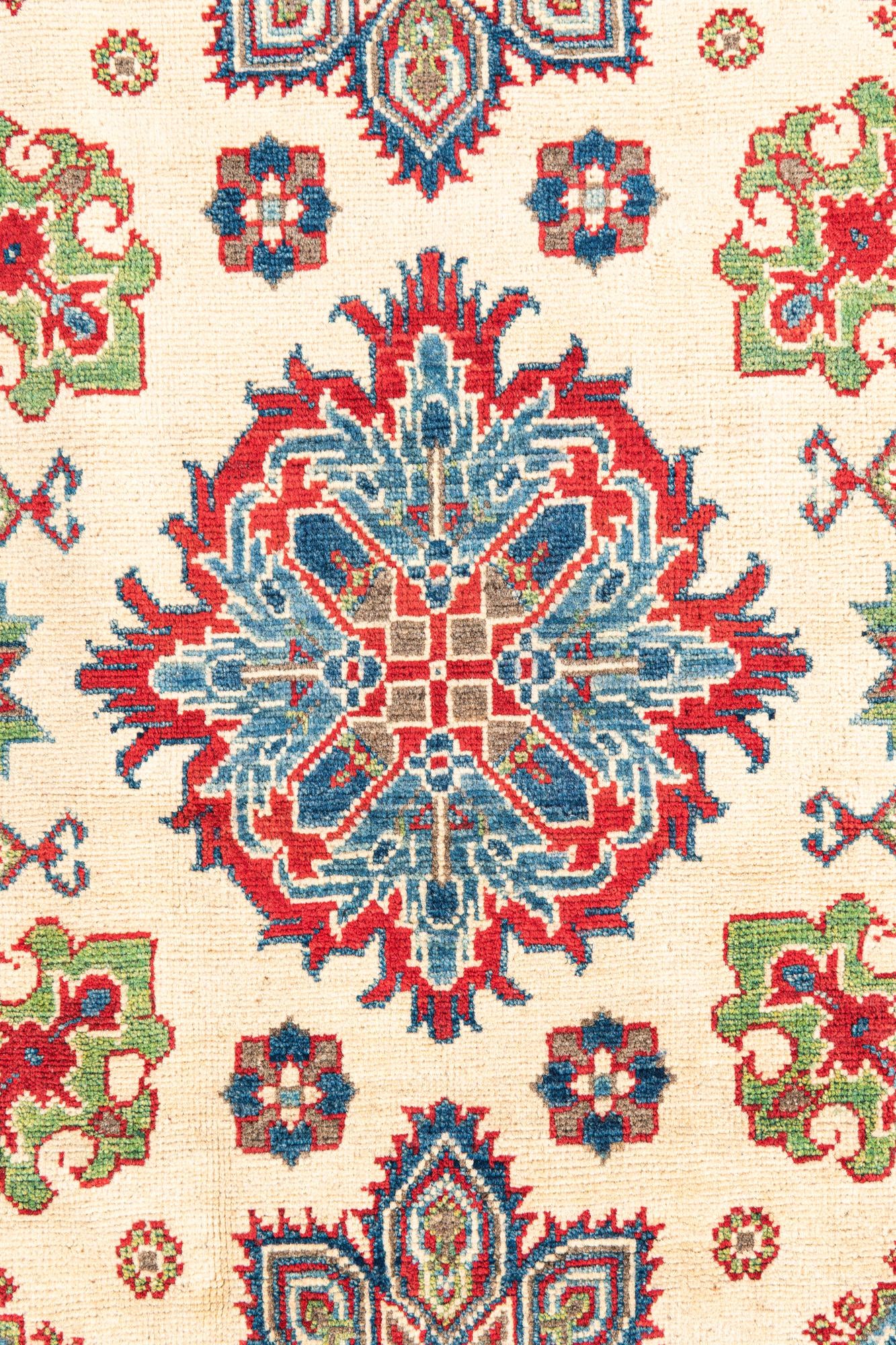 4' x 6' Hand Knotted Kazak Rug