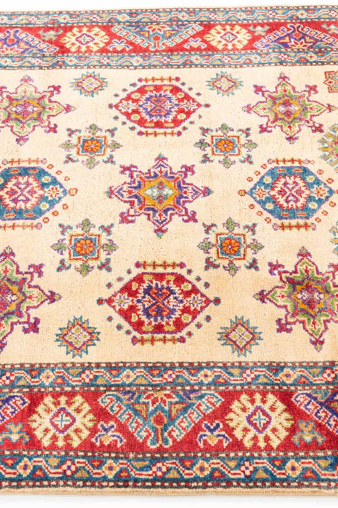 4' x 6' 1 Hand Knotted Kazak Rug