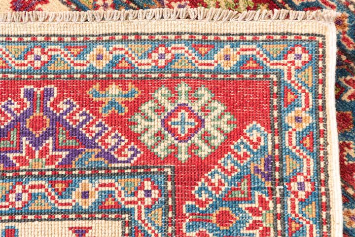 4' x 6' 1 Hand Knotted Kazak Rug