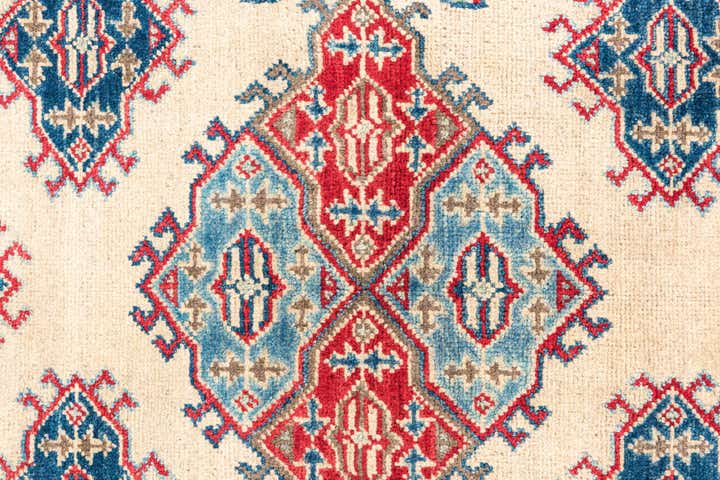 4' 1 x 6' Hand Knotted Kazak Rug