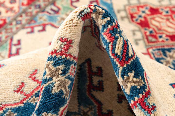 4' 1 x 6' Hand Knotted Kazak Rug