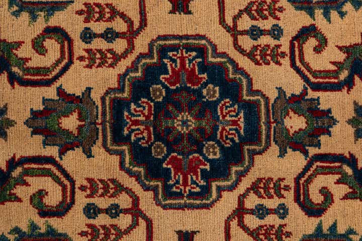 2' 8 x 4' 1 Hand Knotted Kazak Rug
