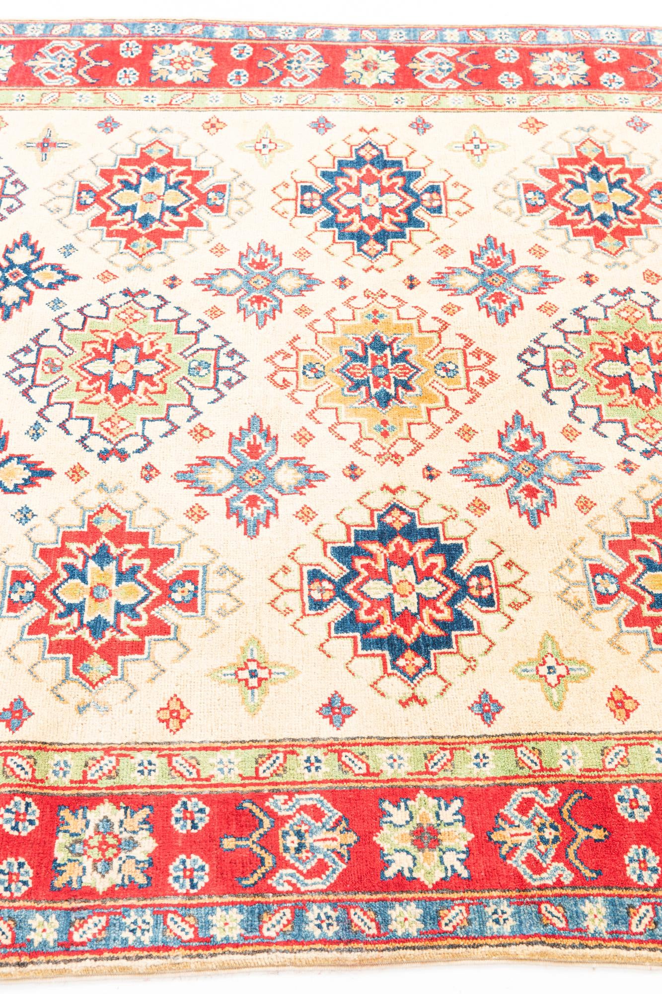 4' 10 x 6' 6 Hand Knotted Kazak Rug