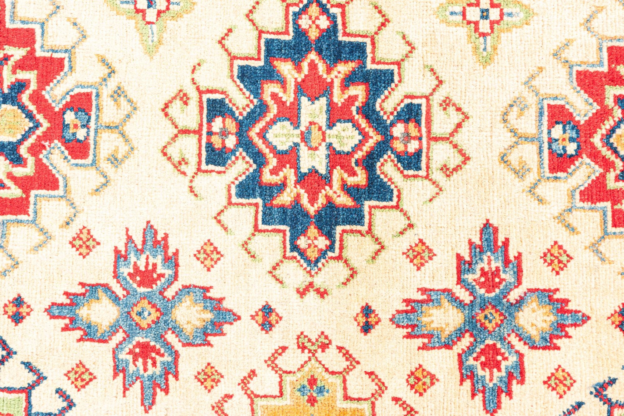 4' 10 x 6' 6 Hand Knotted Kazak Rug