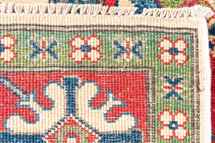 4' 9 x 6' 7 Hand Knotted Kazak Rug