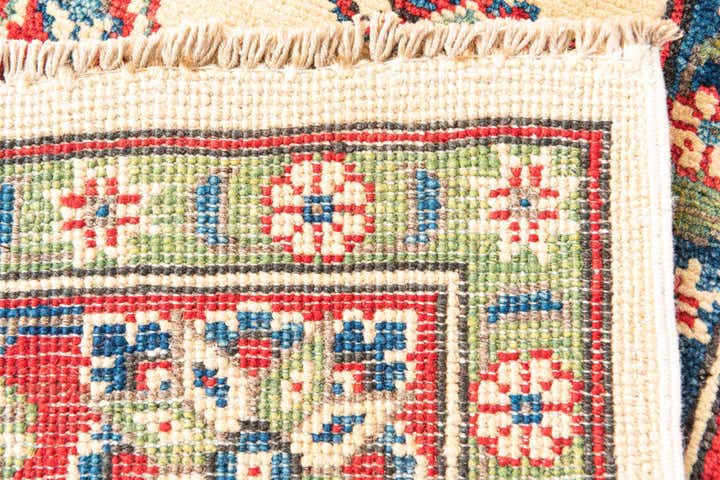 4' 10 x 6' 7 Hand Knotted Kazak Rug