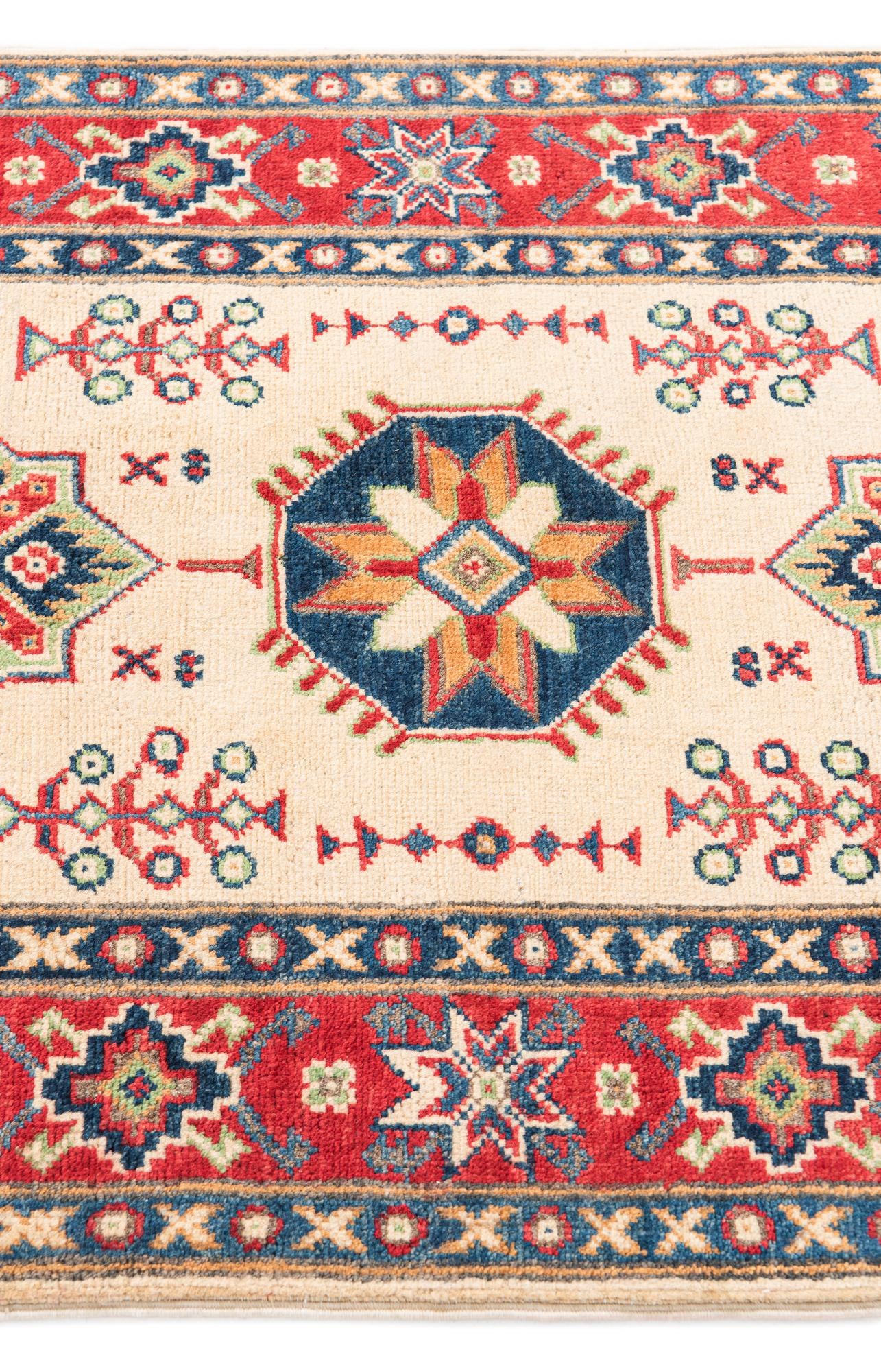 2' 8 x 4' 3 Hand Knotted Kazak Rug