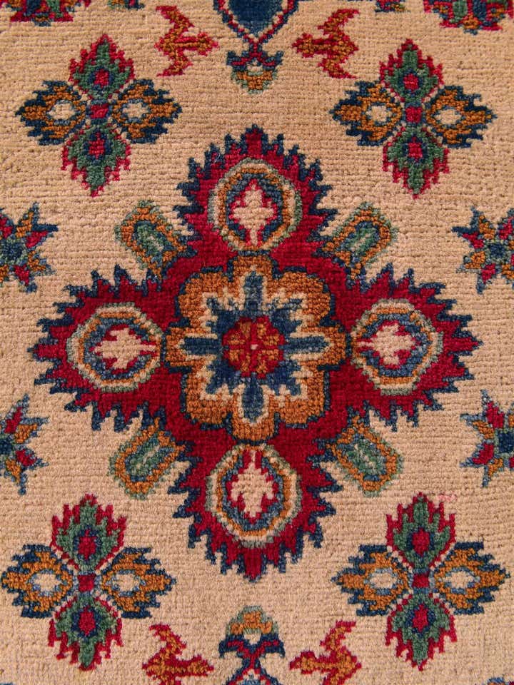 2' x 3' 1 Hand Knotted Kazak Rug