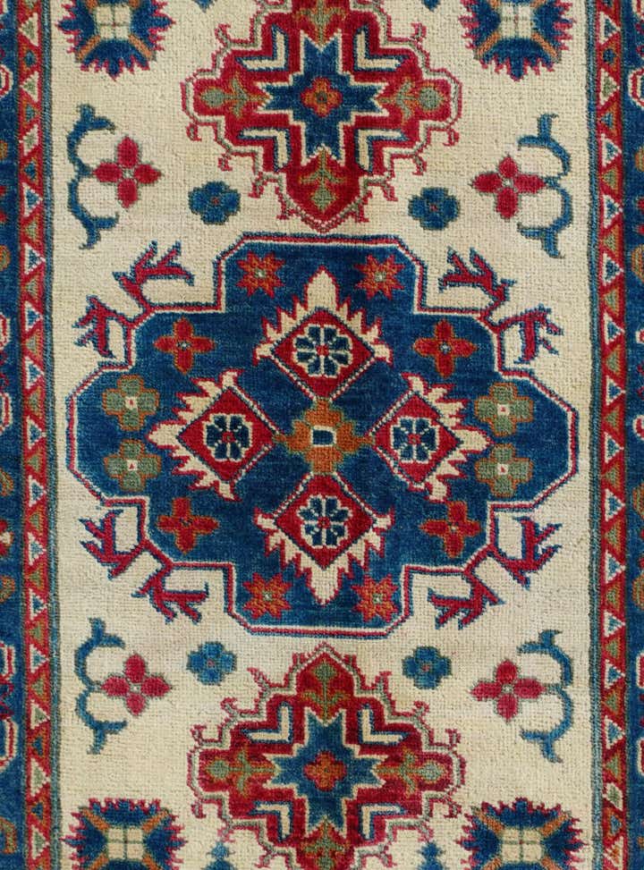 2' 8 x 4' 1 Hand Knotted Kazak Rug