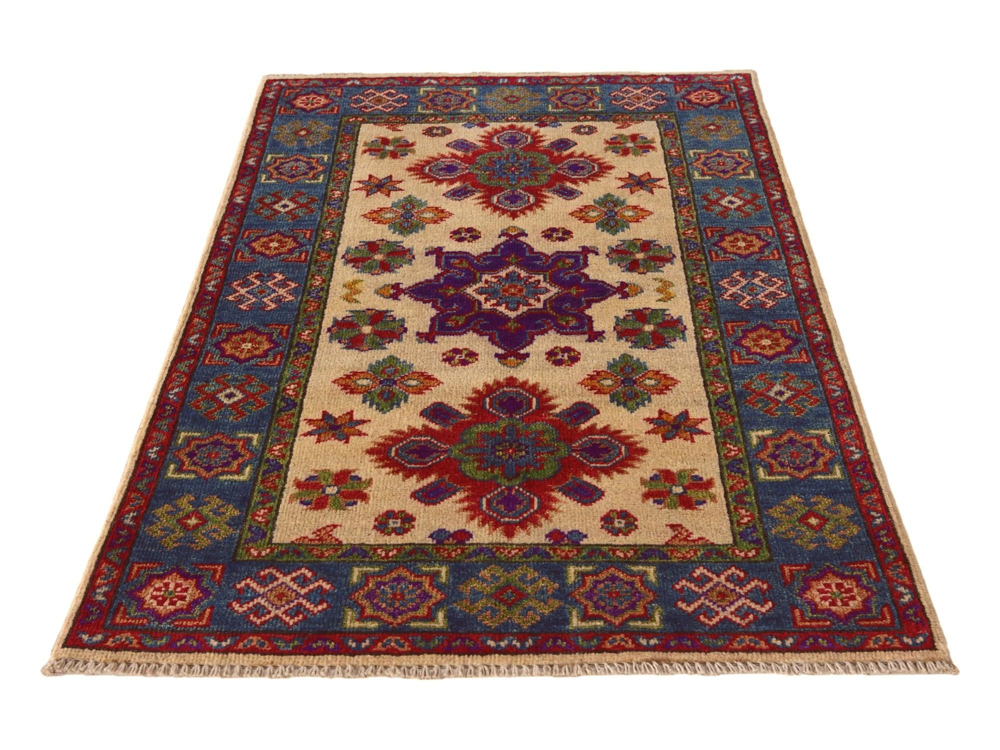 2' 7 x 4' 2 Hand Knotted Kazak Rug