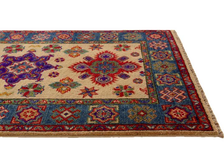 2' 7 x 4' 2 Hand Knotted Kazak Rug