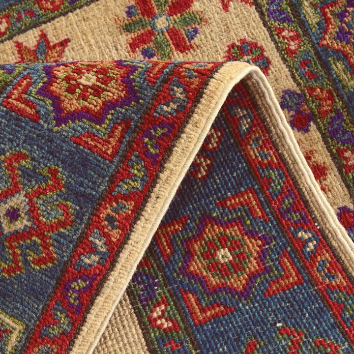 2' 7 x 4' 2 Hand Knotted Kazak Rug