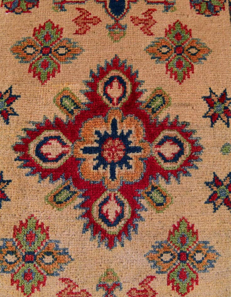 Detail image of 2' x 3' Hand Knotted Kazak Rug