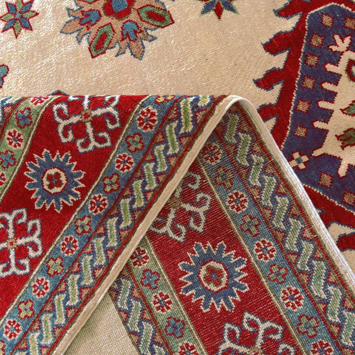 6' 6 x 9' 9 Hand Knotted Kazak Rug