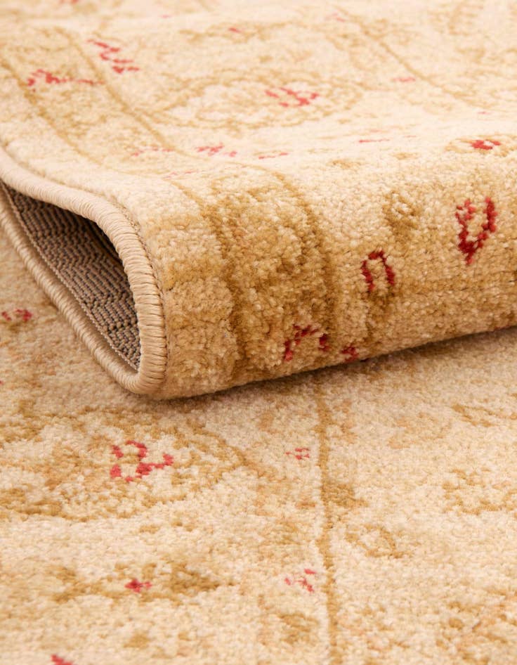 Detail image of 5' x 8' Kensington Rug
