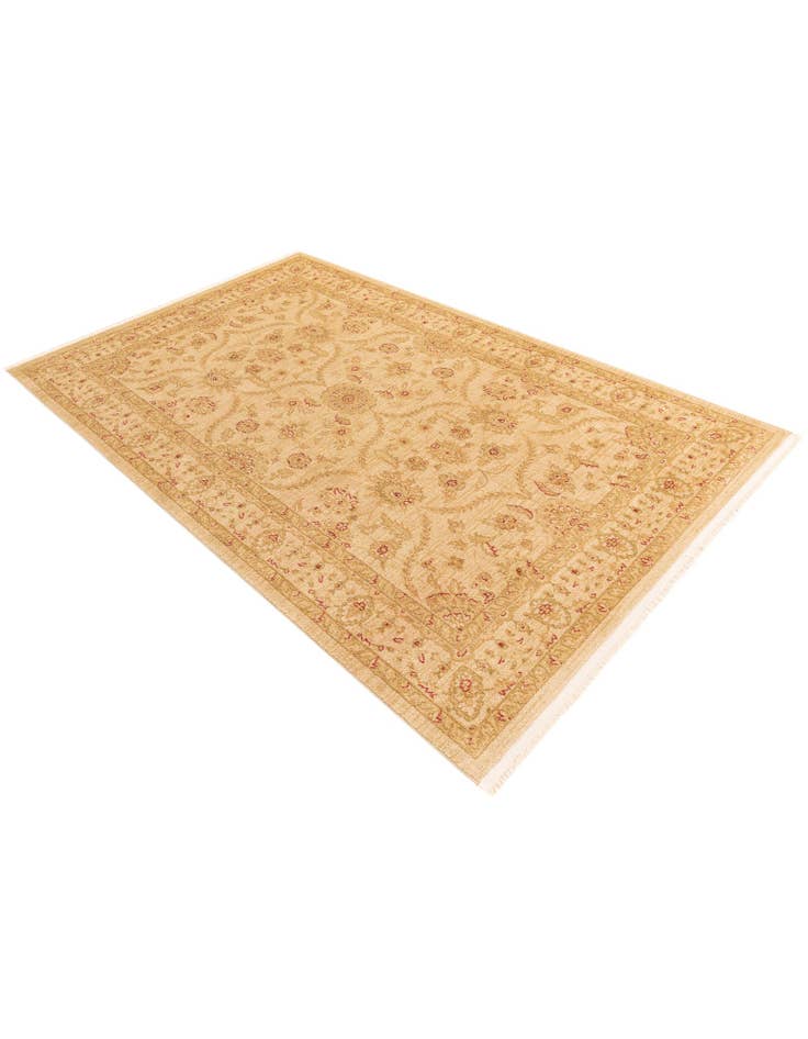 Detail image of 5' x 8' Kensington Rug