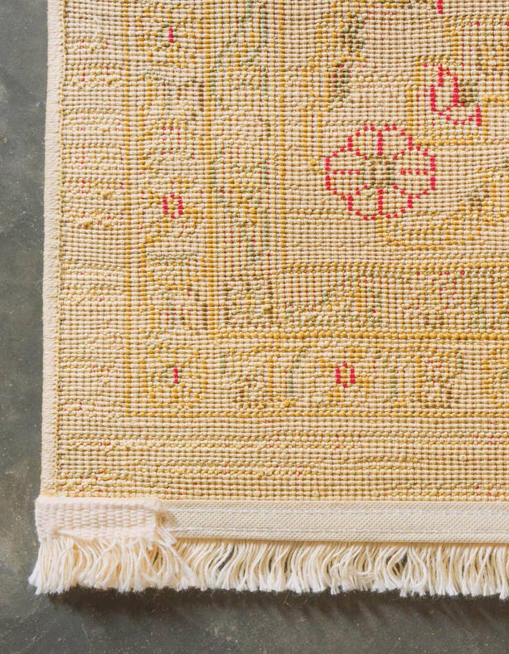 Detail image of 5' x 8' Kensington Rug