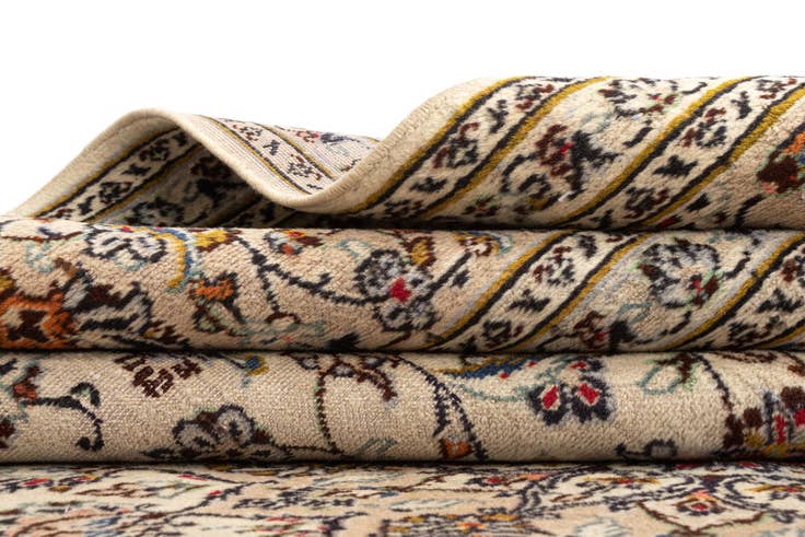 Detail image of 8' 1 x 11' Kerman Wool Rug