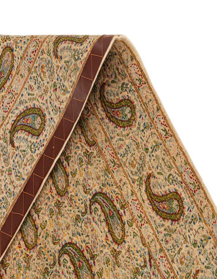 Detail image of 4' 9 x 8' 4 Kerman Rug