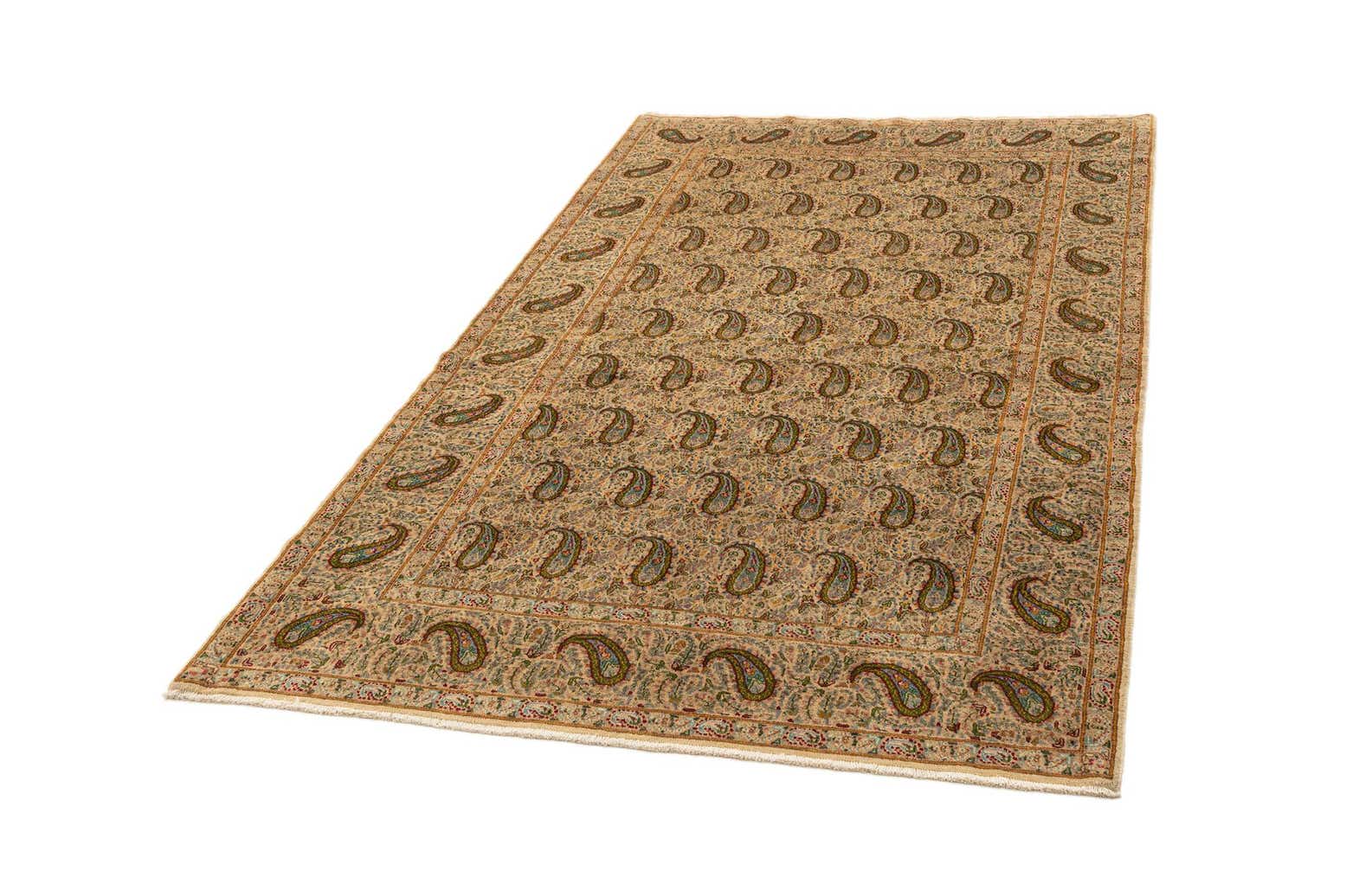 4' 9 x 8' 4 Kerman Rug