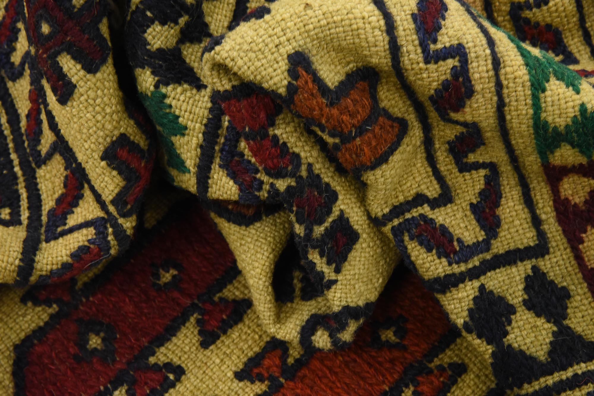 4' x 6' 2 Hand Woven Kilim Afghan Wool Rug