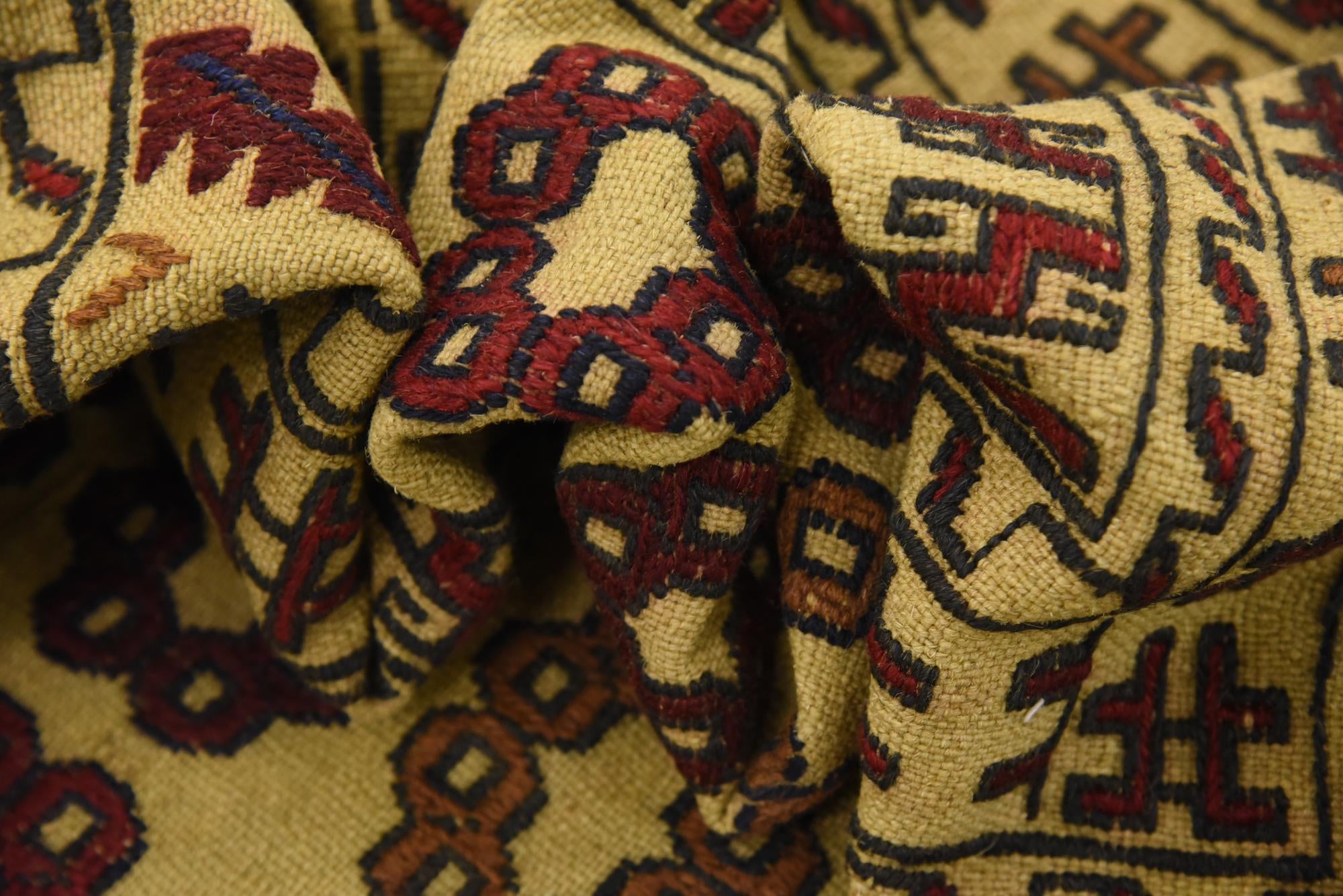 4' x 6' 4 Hand Woven Kilim Afghan Wool Rug