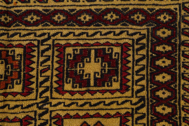 Detail image of 4' x 6' 7 Hand Woven Kilim Afghan Wool Rug